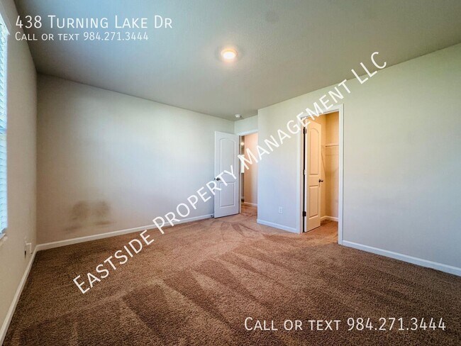 Building Photo - 438 Turning Lk Dr