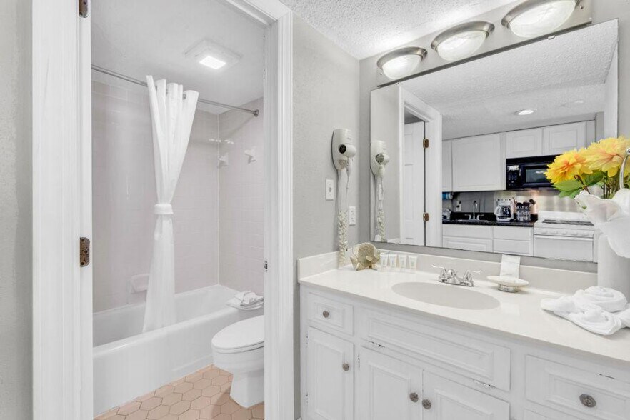 Building Photo - 2001 S Ocean Blvd