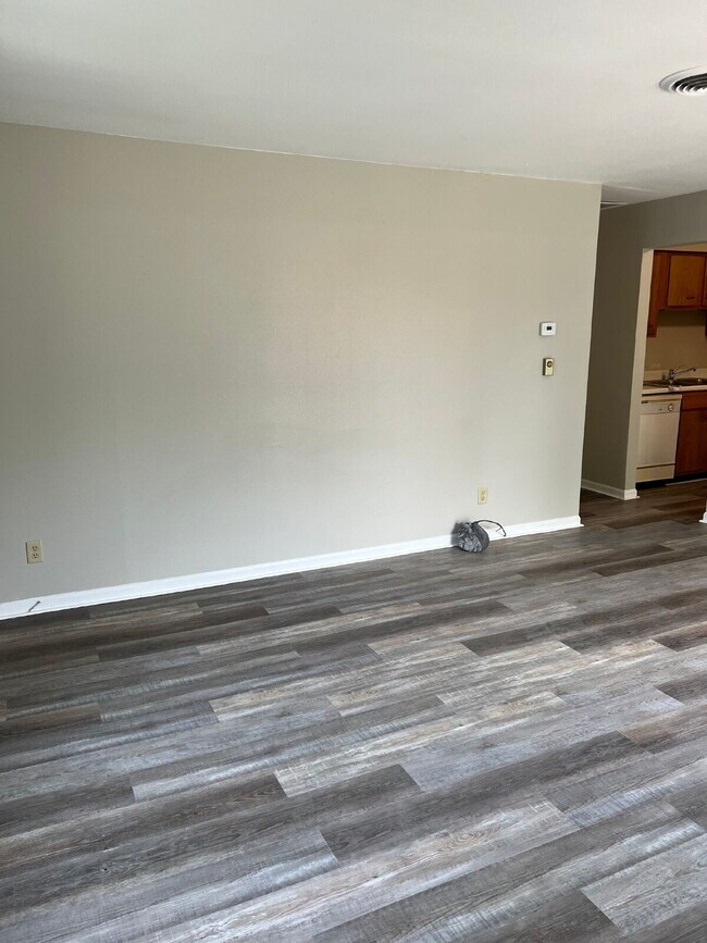 Building Photo - “Up Where We Belong” — 2 Bed with Balcony Living