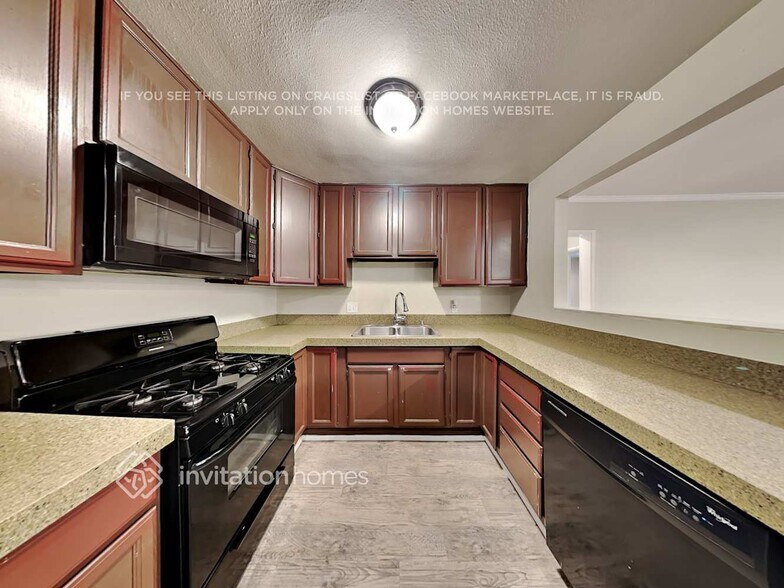 Building Photo - 8159 Beeman Ave