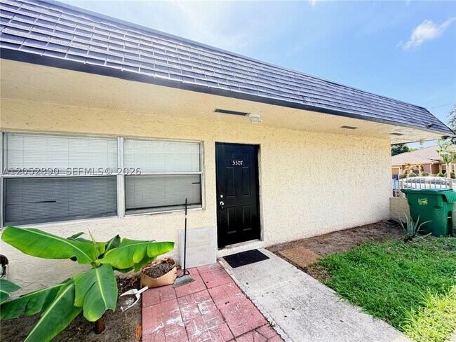Building Photo - 5307 NW 23rd St