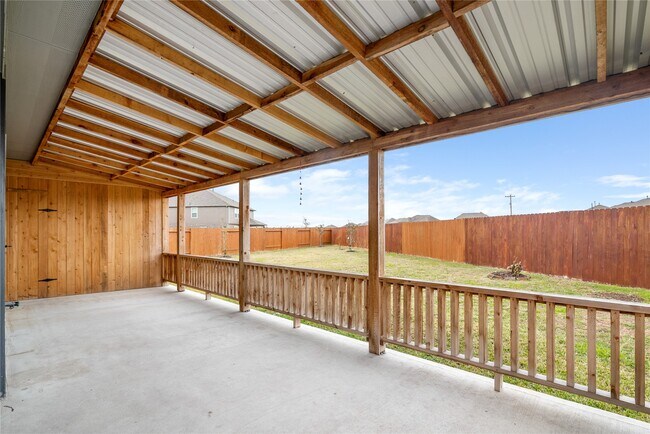 Building Photo - 16320 Olive Sparrow Dr