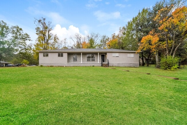 Building Photo - 1047 Garden Park Dr