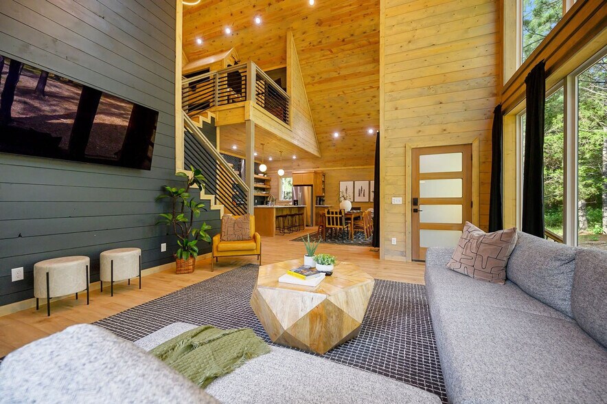 Building Photo - 436 Hochapine Trl