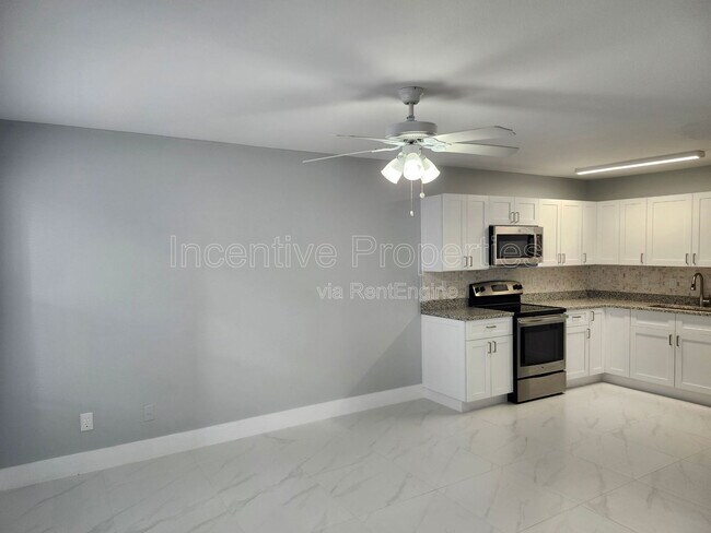 Building Photo - 4744 Walden Cir