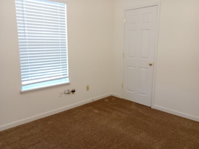 Building Photo - 3504-3506 Delmar Ct.