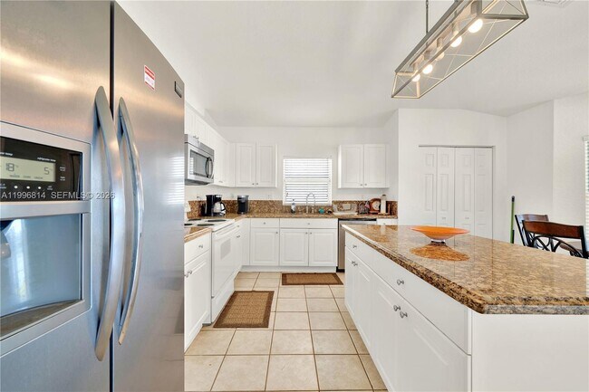 Building Photo - 12046 SW 133rd Terrace