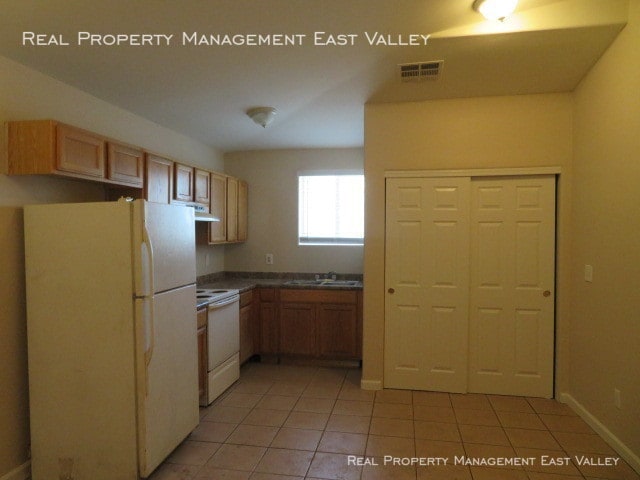 Building Photo - 1621 W Tonto St