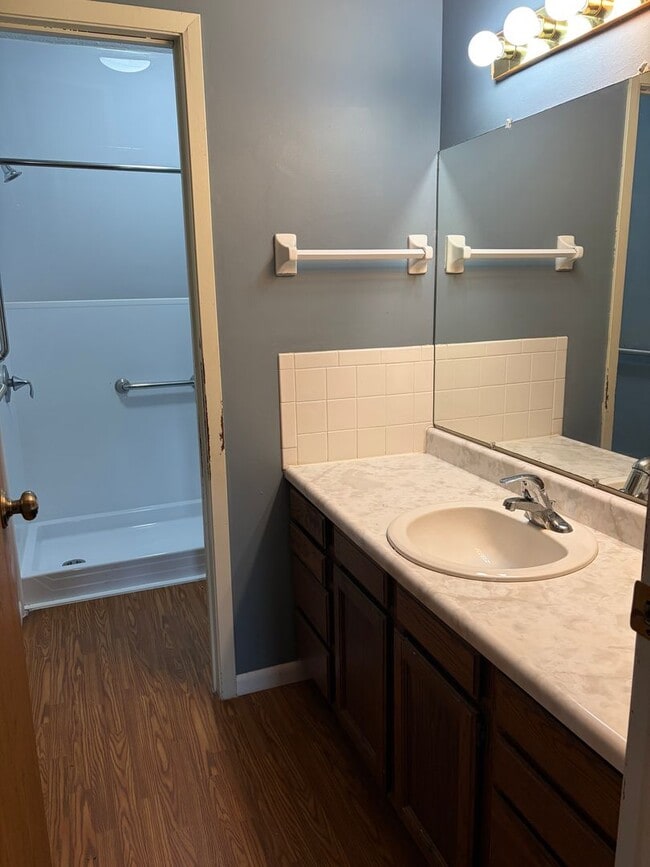 Building Photo - 7742 Brams Hill Dr
