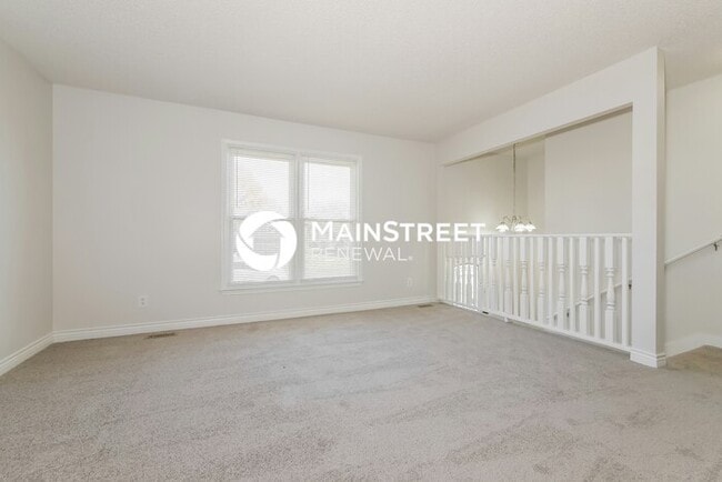 Building Photo - 3 Bedroom Pet-Friendly Home in Pleasant Valley, MO with Main Street Renewal