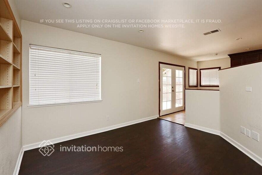 Building Photo - 1752 Willowbrook Ln