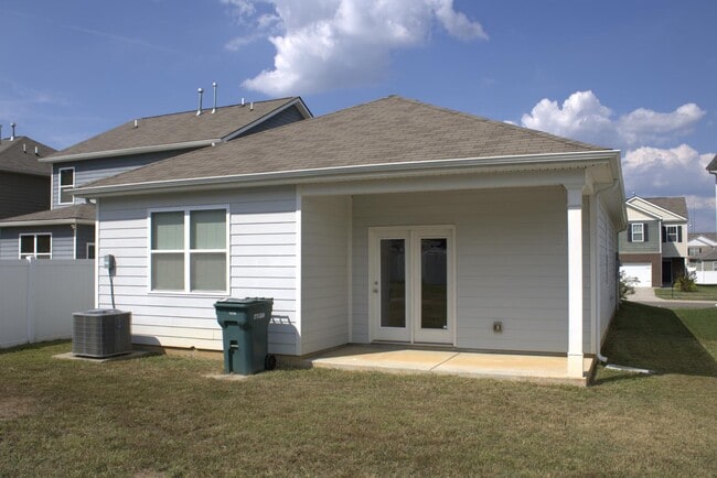 Building Photo - 9011 Fenton Rd