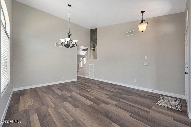 Building Photo - 15841 W Moreland St