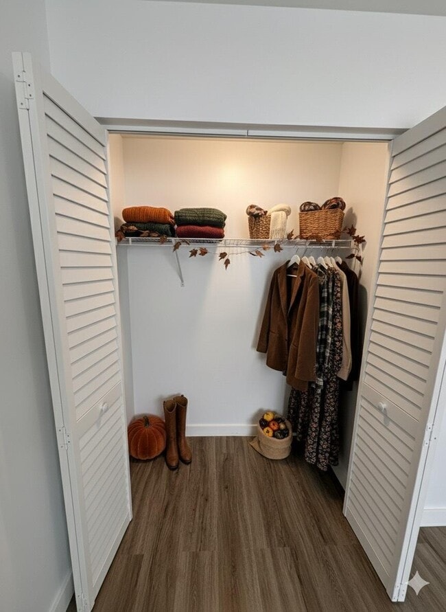 Building Photo - 103 E Tiffany Dr