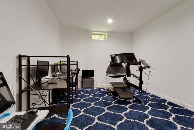 Building Photo - 26030 Blackberry Knoll Ct