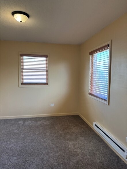 Bedroom - 125 N W Ave