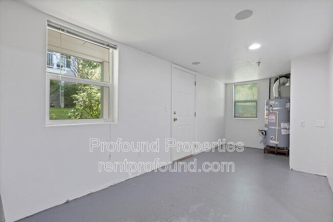 Building Photo - 16090 SW Audubon St