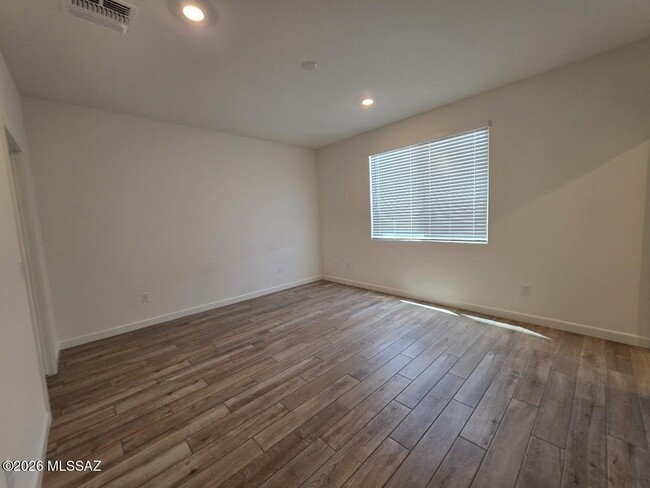 Building Photo - 6404 S Torden Wy