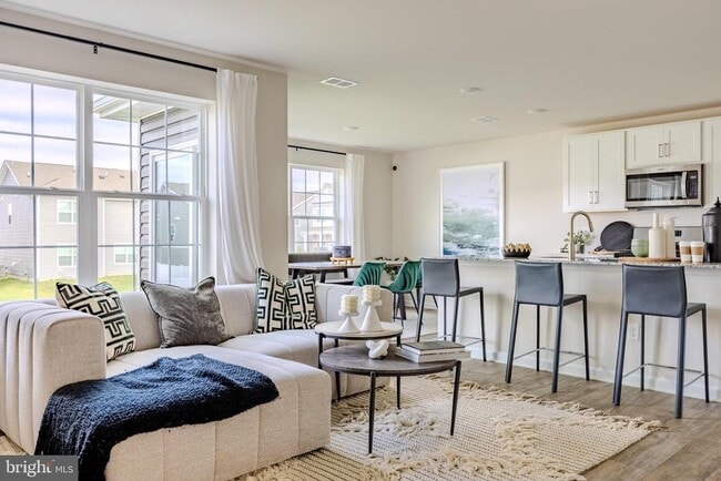 Building Photo - 171 Schyrock Dr