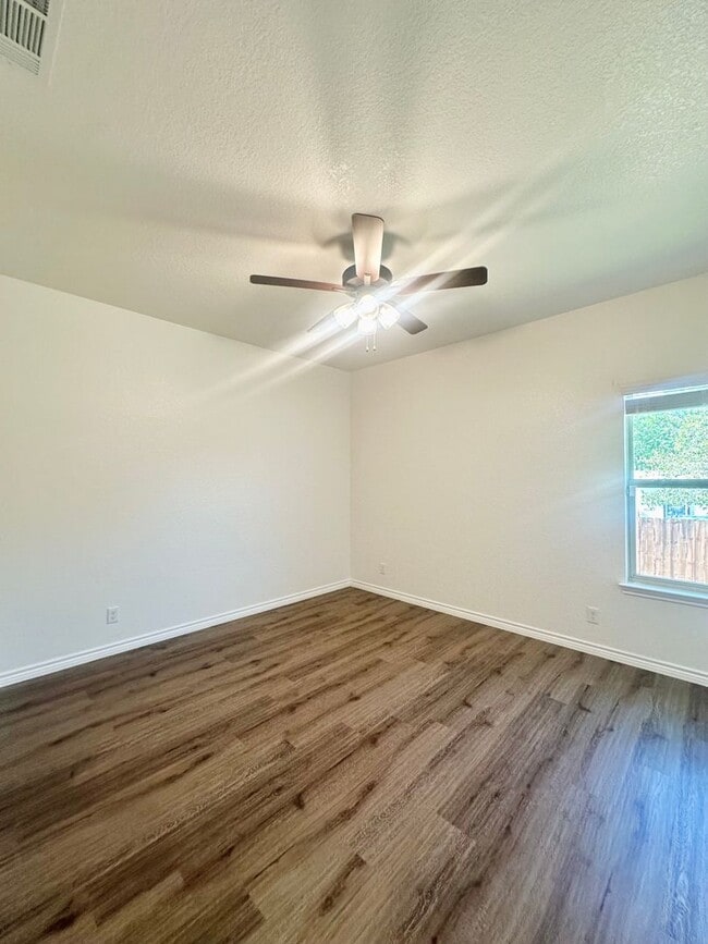 Building Photo - 3Bd/2Ba in Killeen, TX!