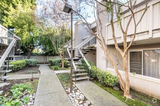 Building Photo - SUNNYVALE - Beautifully remodeled condomin...