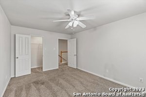 Building Photo - 208 Valona Dr