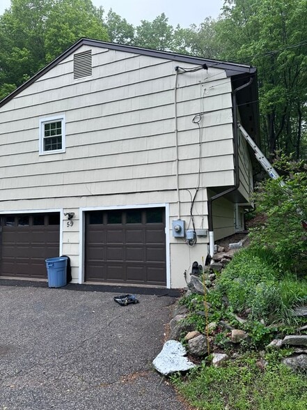 Building Photo - 59 Bear Hills Rd