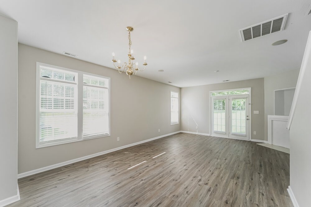 Building Photo - 13107 Ambrosia St