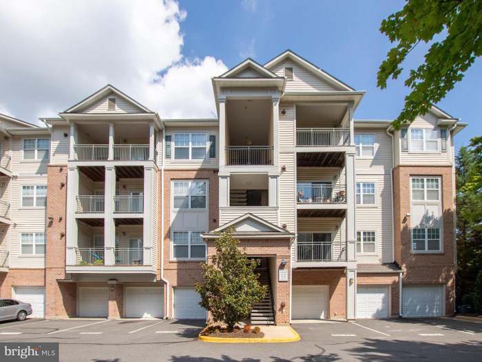 Building Photo - 12120 Garden Ridge Ln