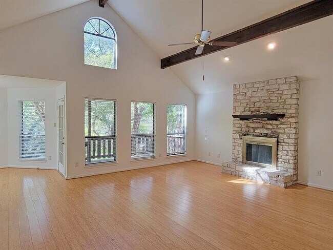 Building Photo - 312 Sailmaster St