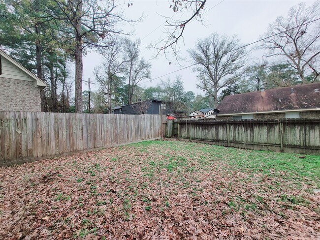 Building Photo - 309 Rolling Hills Dr W