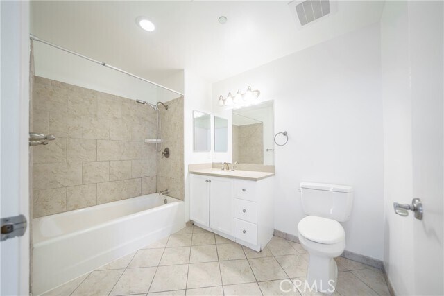 Building Photo - 13941 Sherman Way