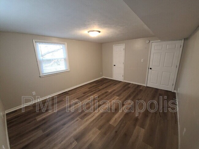 Building Photo - 1902 Rosemont Ave