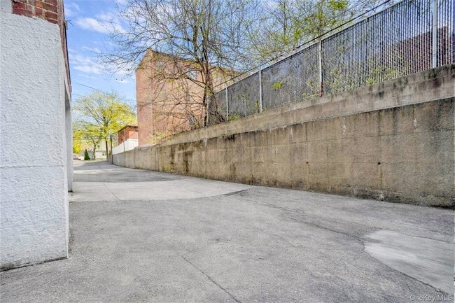 Building Photo - 33-19 143rd St