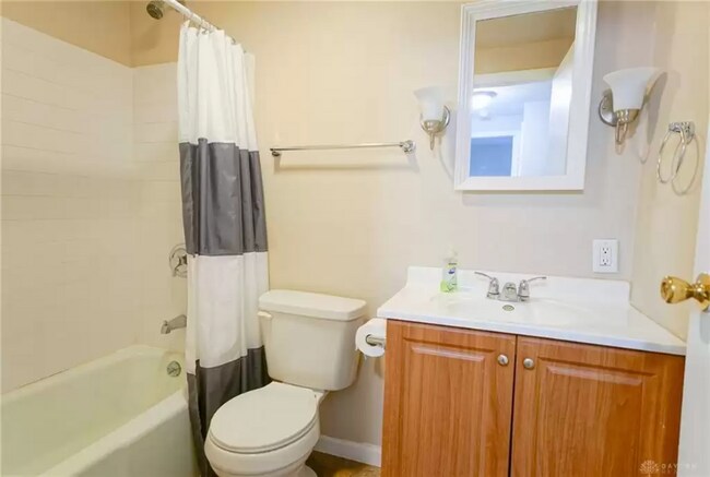 Building Photo - 5375 Dunmore Dr