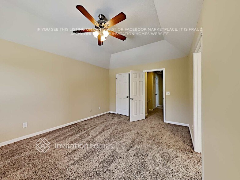 Building Photo - 335 Carrie Dr