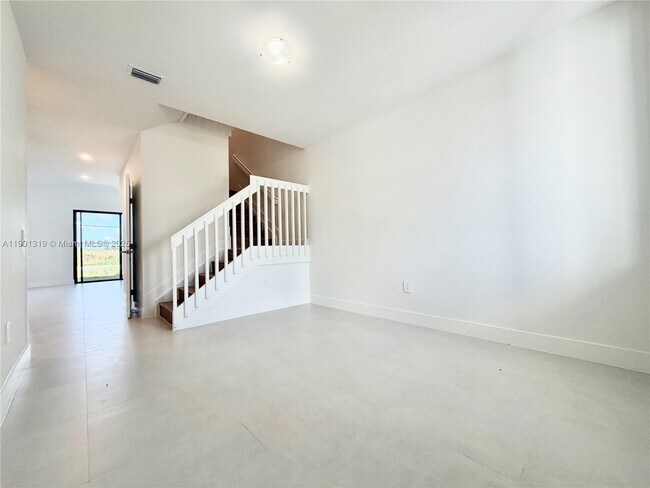 Building Photo - 19113 SW 344th Ter