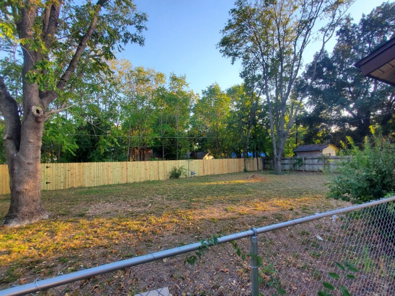 Building Photo - 2234 Sussex Dr