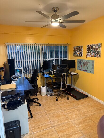 Office/Den (2) - 850 SW 50th Ter