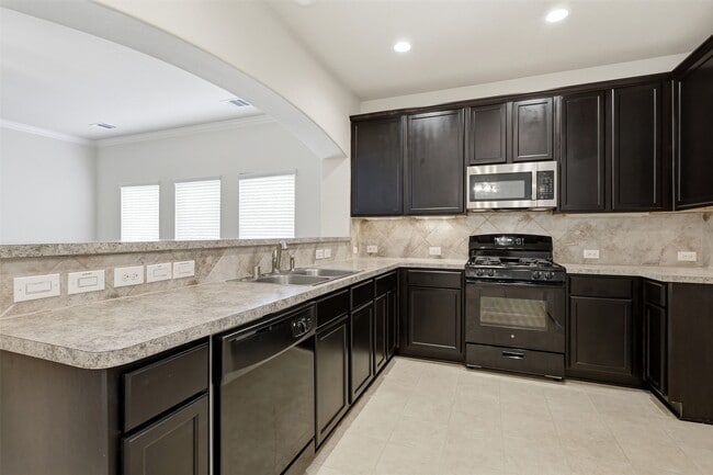 Building Photo - 5103 Dauntless Dr