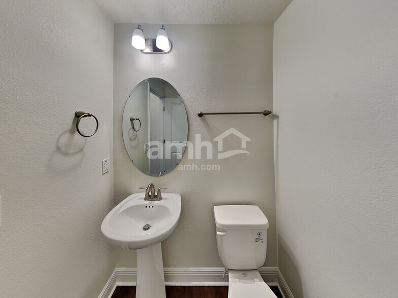 Building Photo - 2780 Ponds Trl