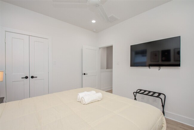 Building Photo - 4109 Hare St