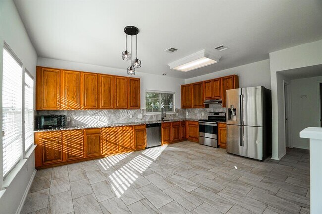 Building Photo - 801 Cisco Valley Cv