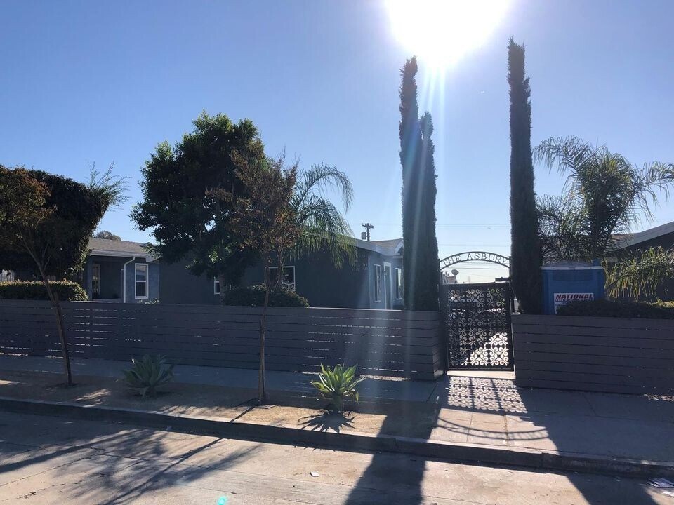 Building Photo - 2926 1/2-31-2 Asbury St