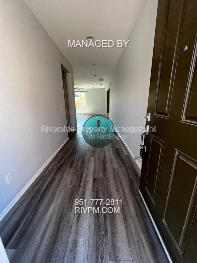 Building Photo - 8284 Camino Alto Dr