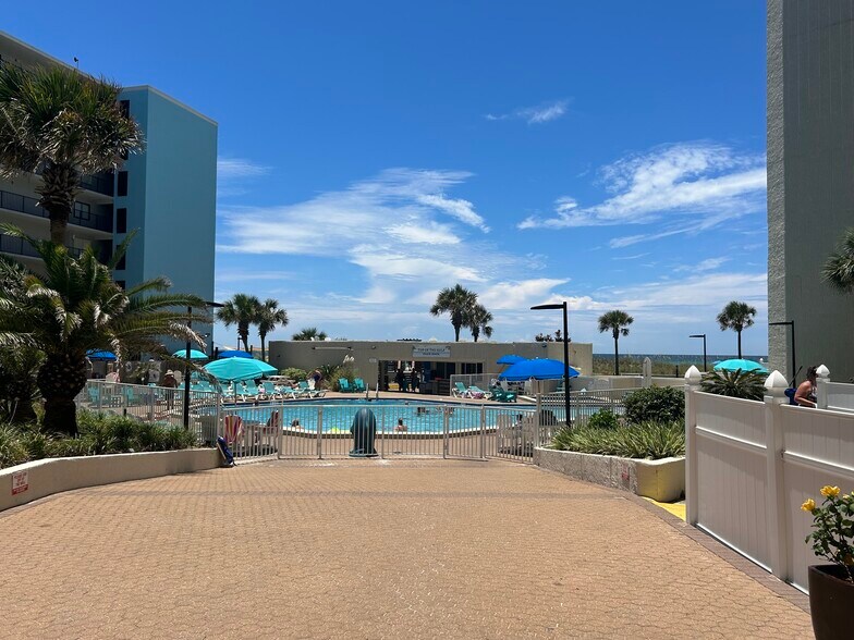 Beachfront Condo Complex - 8817 S Thomas Dr