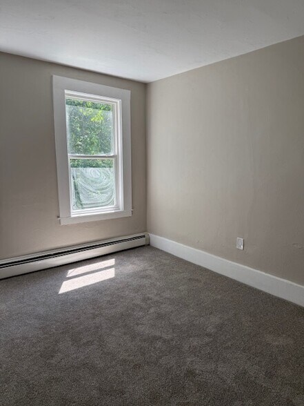 Building Photo - 16 Saint John St