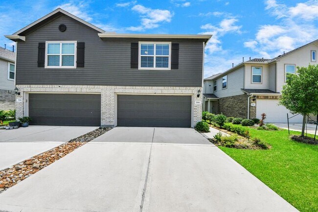 Primary Photo - 7014 Cedar Breeze Ct