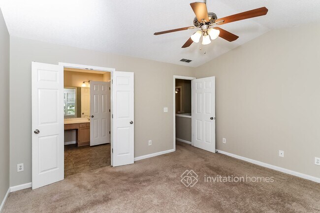Building Photo - 1074 Wenham Ln