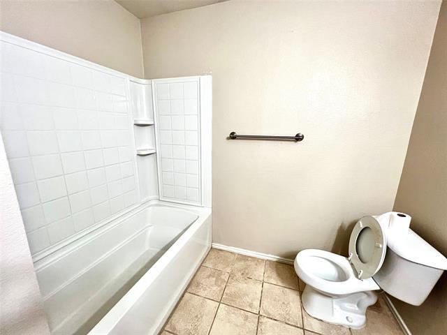 Building Photo - 1304 Columbus Ln